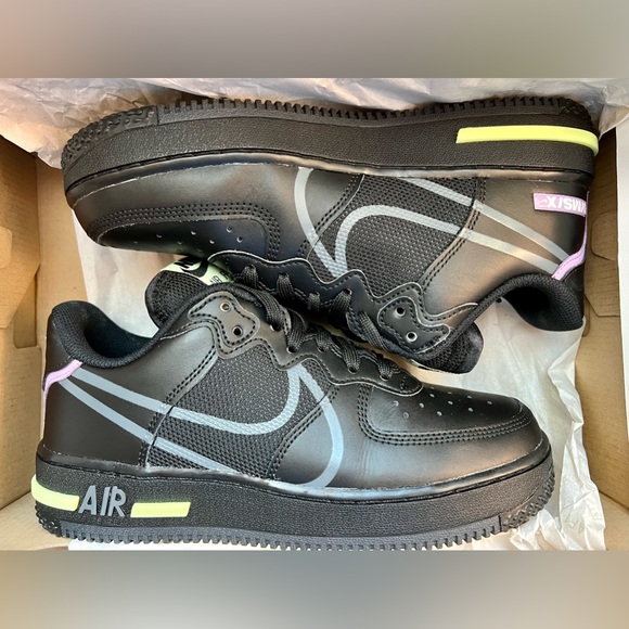 Air Force 1 React CD4366-001 Women’s Size 7.5 *Like New* - Picture 4 of 10